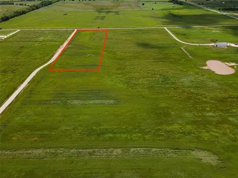 W Rock Creek Road, Norman, OK 73072