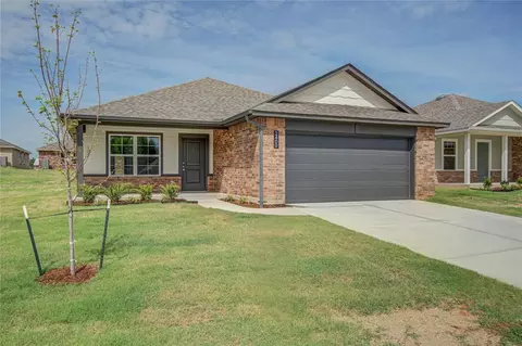2400 S 27th Ct, Chickasha, OK 73018