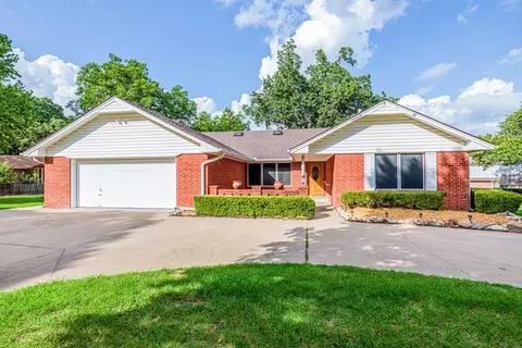 1100 Payne St, Perkins, OK 74059