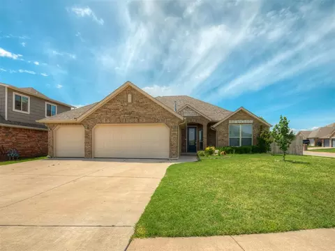 3413 Huron Cir, Moore, OK 73160 photo 1