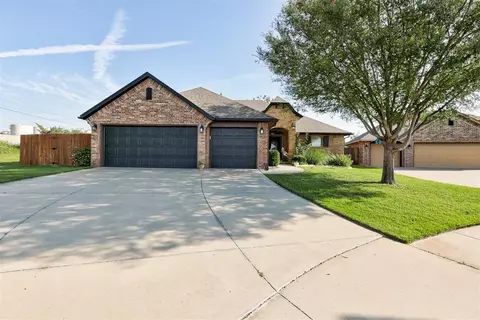3001 Flint Ct, Oklahoma City, OK 73165