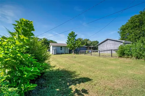 205 E 2nd St, Stroud, OK 74079 photo 6