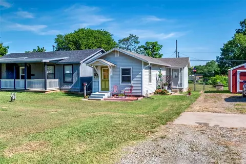 205 E 2nd St, Stroud, OK 74079 photo 3