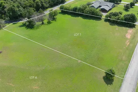 107 N Eastwood Dr, Guthrie, OK 73044
