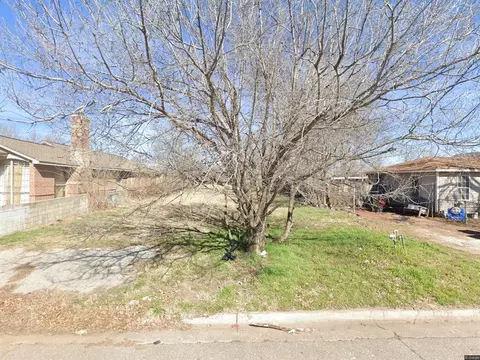 2405 NW 1st St, Oklahoma City, OK 73107