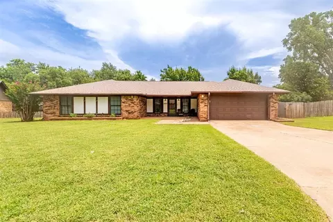 3907 Yorkshire Dr, Stillwater, OK 74074