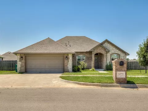 19725 Brookville Dr, Edmond, OK 73012