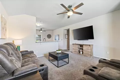 521 Audrey Dr, Tuttle, OK 73089 photo 5