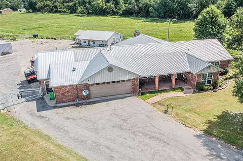 2000 W Bdwy St, Okemah, OK 74859