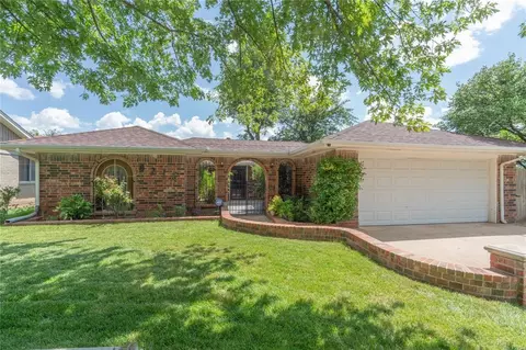 8216 NW 6th St, Oklahoma City, OK 73127