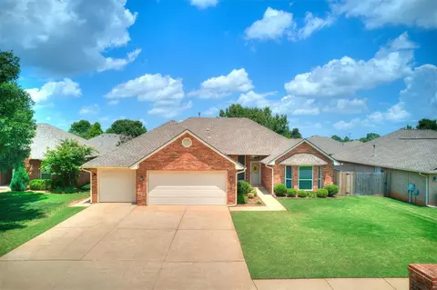 1825 Hemingway Dr, Edmond, OK 73013