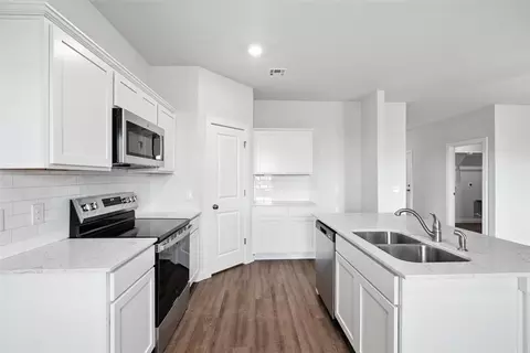 1012 Prairie Dr, Tuttle, OK 73089 photo 9