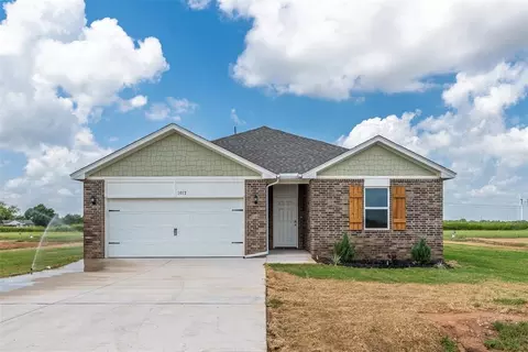 1012 Prairie Dr, Tuttle, OK 73089