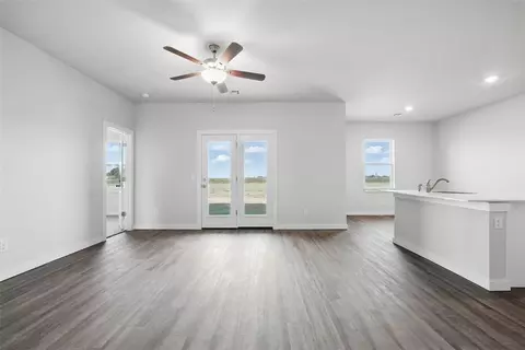 1012 Prairie Dr, Tuttle, OK 73089 photo 4