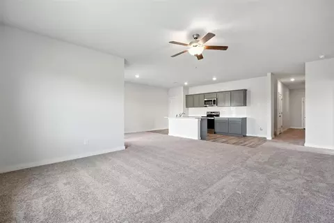 1022 Prairie Dr, Tuttle, OK 73089 photo 2
