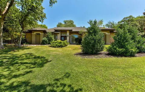 10200 Highview Dr, Oklahoma City, OK 73151