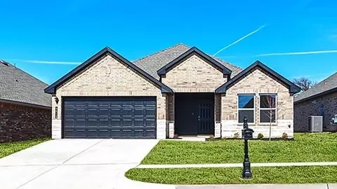 2900 Ember Dr, Oklahoma City, OK 73099