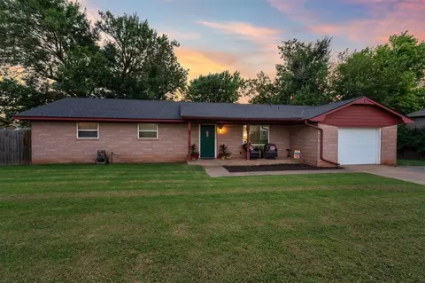 408 S West View St, Verden, OK 73092