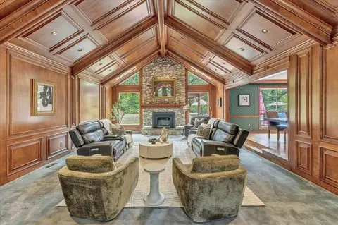 1716 Deason Dr, Edmond, OK 73013
