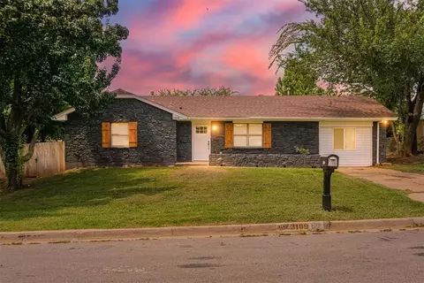 3109 Gwendolyn Ln, Edmond, OK 73034