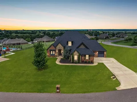 3573 Riverfront Dr, Newcastle, OK 73065