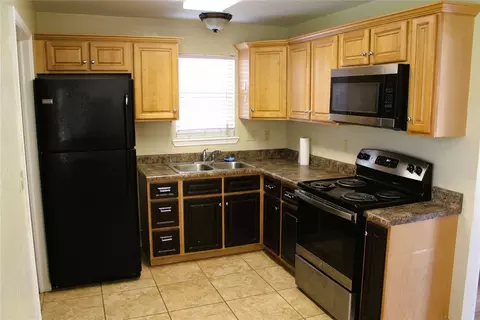 7002 NW 50th St, Bethany, OK 73008 photo 2