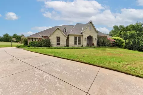 20400 Deer Hollow Dr, Edmond, OK 73012