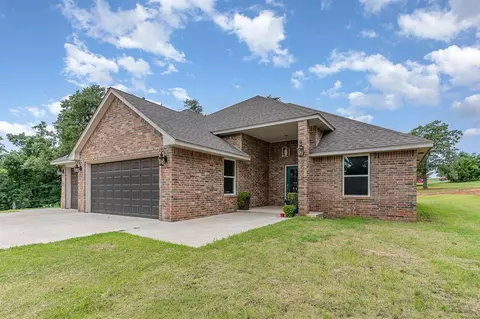2006 Ethans Roar Rd, Blanchard, OK 73010
