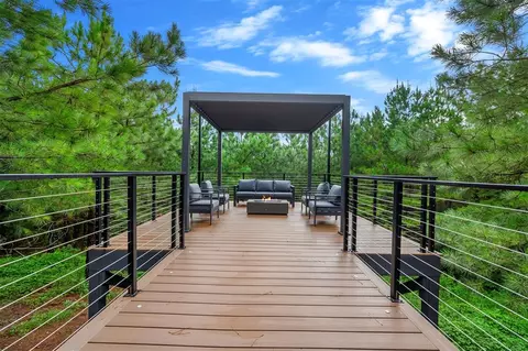 Exterior - 136 Buttonwood Trl, Broken Bow, OK 74728 photo 10 of 15