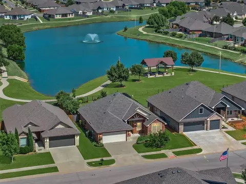 16000 Positano Dr, Edmond, OK 73013