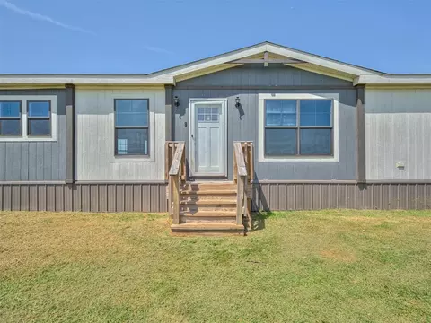8025 Lewis Rd, Lexington, OK 73051