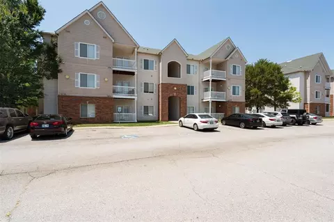 2200 Classen Blvd #13-113, Norman, OK 73071