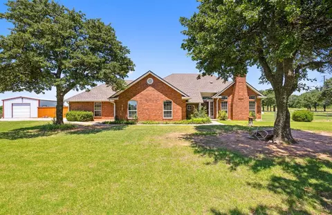651 Meadow Lark Ln, Blanchard, OK 73010