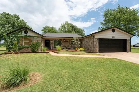 3600 Novak Dr, Mustang, OK 73064