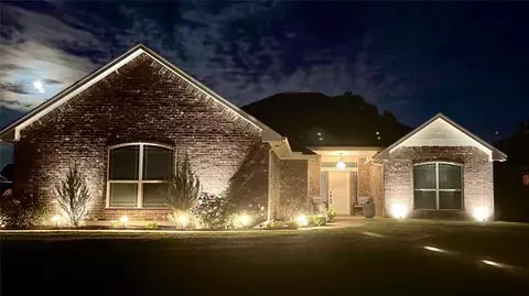 5865 Oak Tree Ter, Guthrie, OK 73044