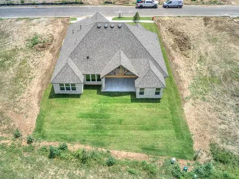 1925 SW 41st Ter, Moore, OK 73160 photo 33