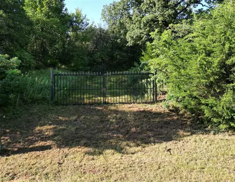 7638 E Danforth Rd, Edmond, OK 73034