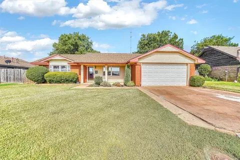 1623 Crestview Dr, Cordell, OK 73632