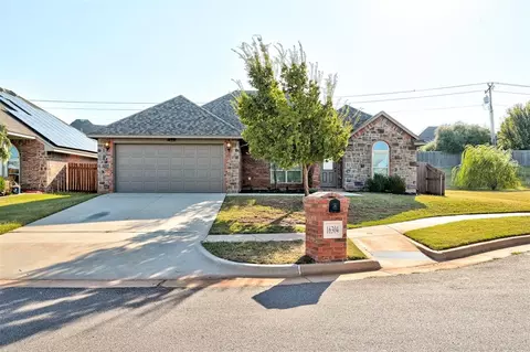 16304 Iron Ridge Rd, Edmond, OK 73013