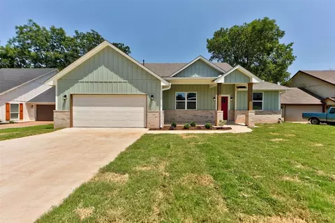 705 Rolling Mdw, Noble, OK 73068