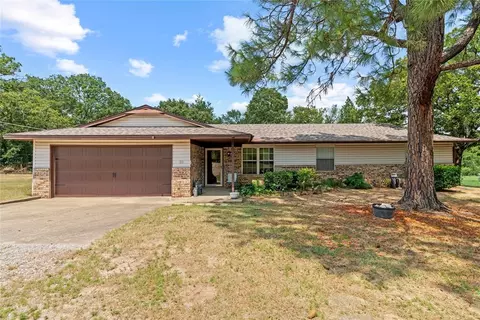 25 Timber Creek Ln, Wewoka, OK 74884