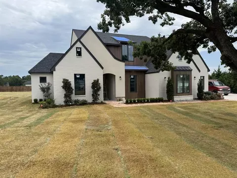 490 Old Farm Rd, Edmond, OK 73034