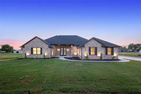 1467 S Violet Dr, Mustang, OK 73064