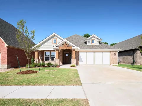 221 Carat Dr, Yukon, OK 73099