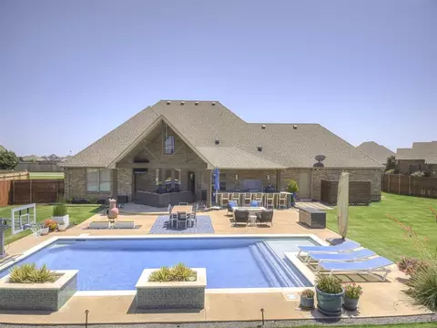2869 Caleb Dr, Piedmont, OK 73078