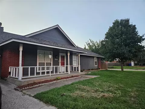 900 Peppertree Pl, Norman, OK 73071