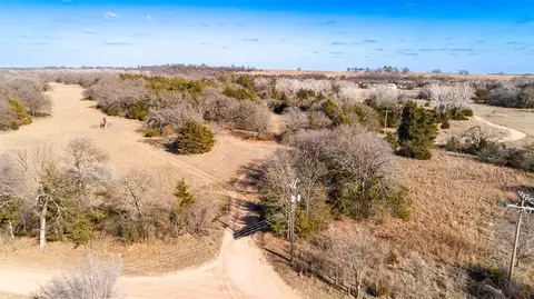 S Riverside, Yale, OK 74023