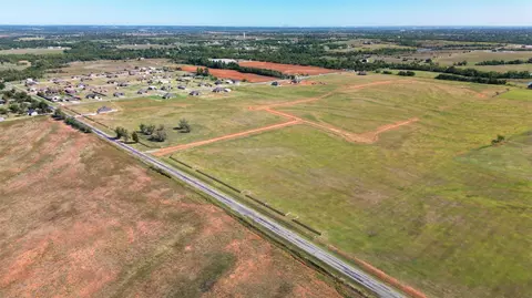 801 S Cemetery Rd, Tuttle, OK 73089 photo 1