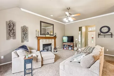 109 W End Ct, Tuttle, OK 73089 photo 4