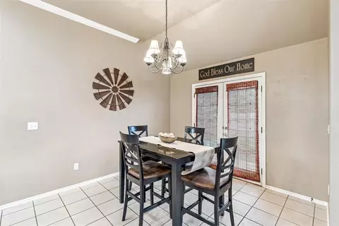 109 W End Ct, Tuttle, OK 73089 photo 10